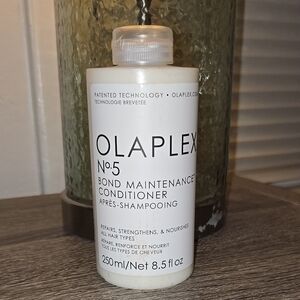 ** SOLD ** Olaplex New Bond Maintenance Conditioner